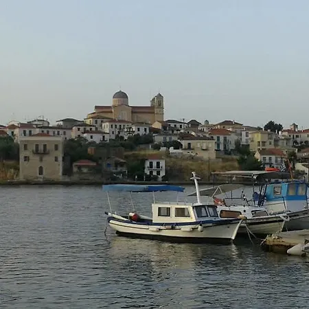 Large Traditional Captains House Apartment Galaxidi